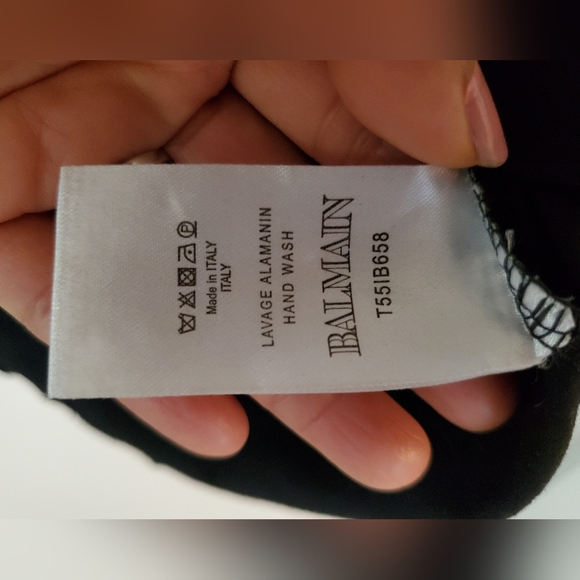 BALMAIN PARIS sleeveless muscle shirt with 3 gold buttons M - Picture 6 of 8